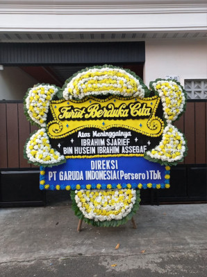 Papan Bunga Duka di Tanara