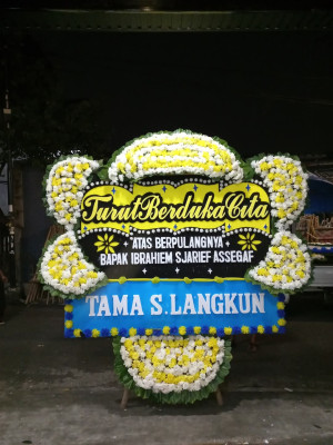 Papan Bunga Duka di Tanara