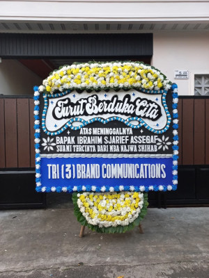 Papan Bunga Duka di Tanara